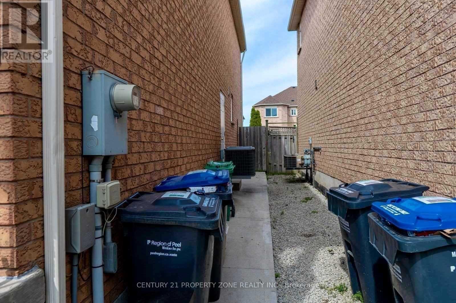 Basement - 3893 Manatee Way, Mississauga, Ontario  L5M 6P7 - Photo 6 - W12092220
