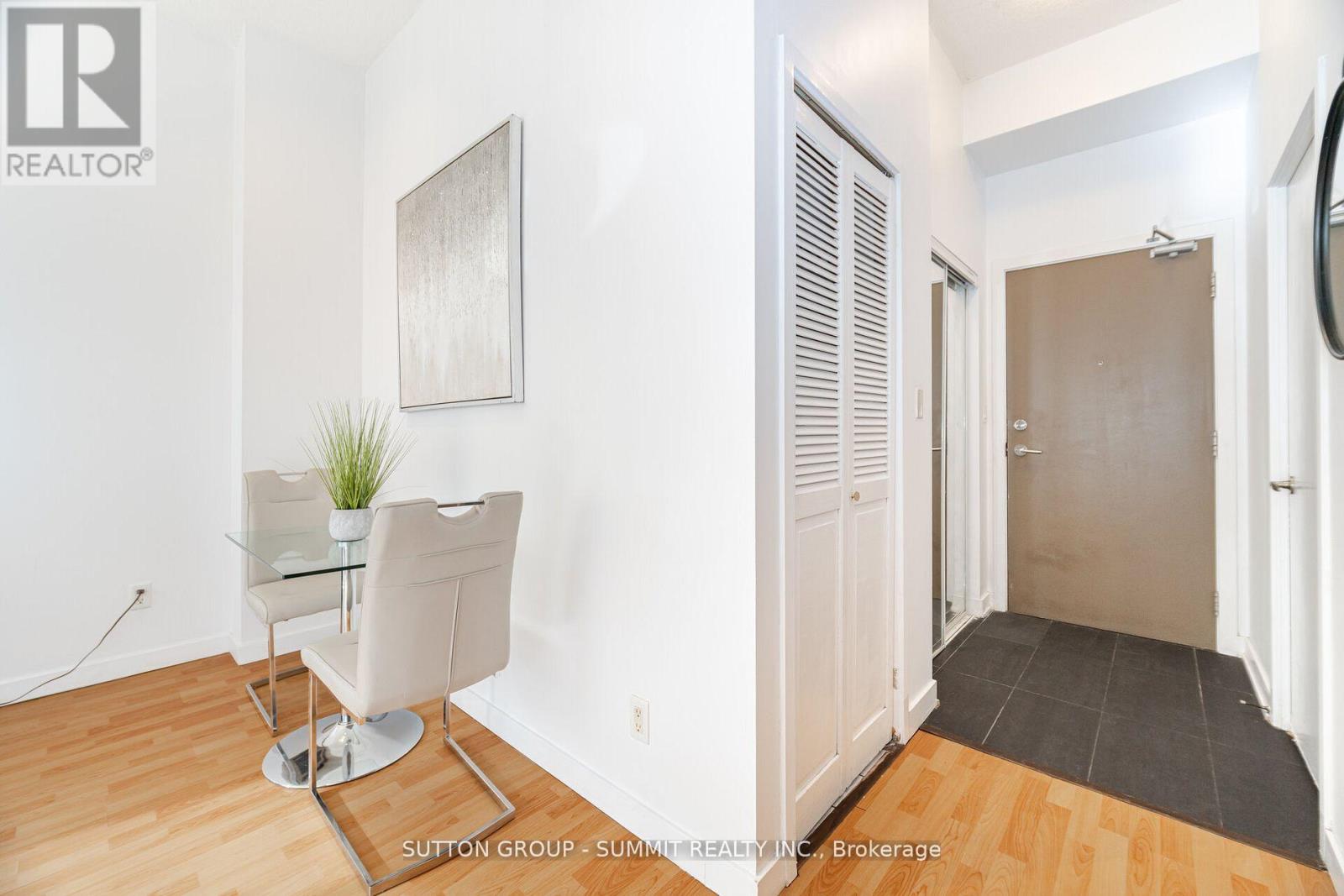 207 - 4065 Brickstone Mews W, Mississauga, Ontario  L5B 0G3 - Photo 7 - W12092230