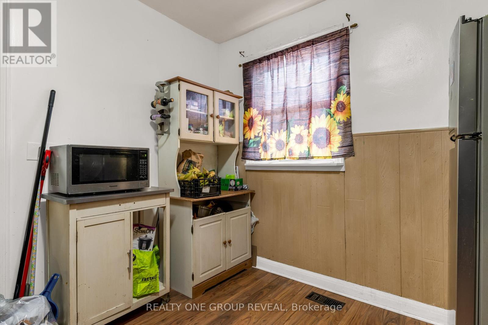 29 Gertrude Street, Hamilton (Industrial Sector), Ontario  L8L 4B7 - Photo 18 - X12092221