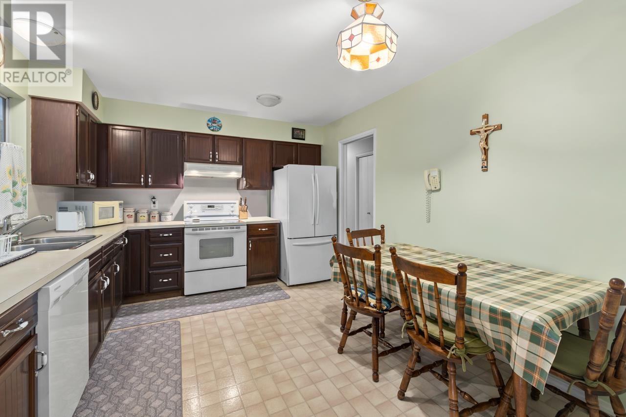3728 Oakdale Street, Port Coquitlam, British Columbia  V3B 4W8 - Photo 6 - R2990934