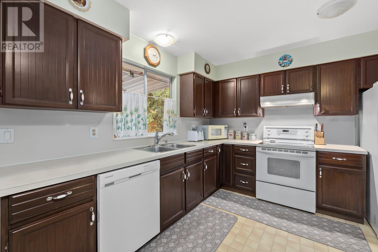 3728 Oakdale Street, Port Coquitlam, British Columbia  V3B 4W8 - Photo 8 - R2990934