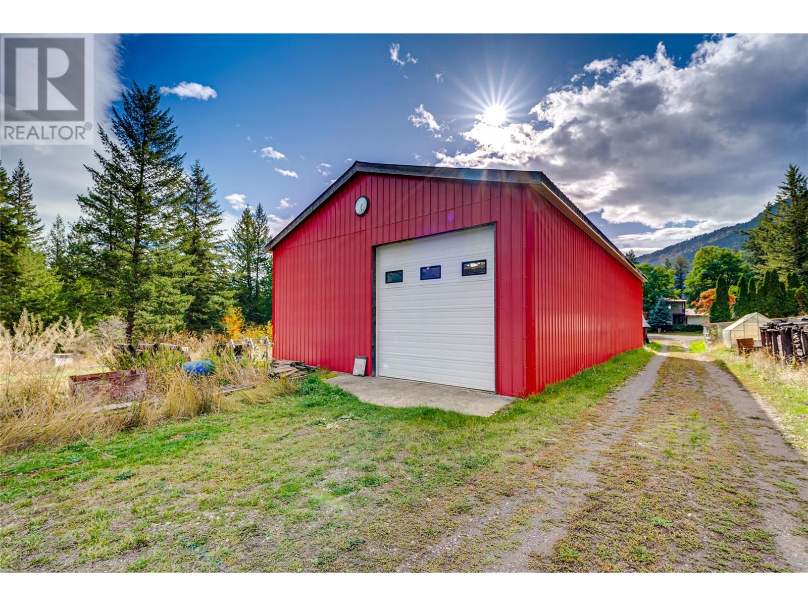 Property at 2860 Highway 97 North image 2