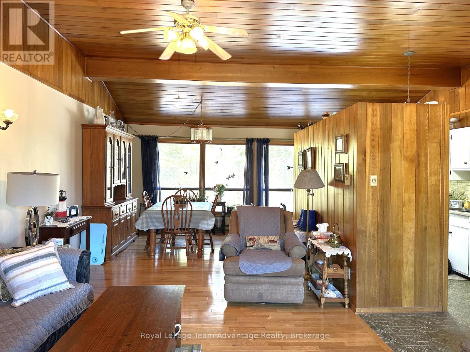 709 141 Highway, Seguin, Ontario  P0C 1J0 - Photo 11 - X12092268