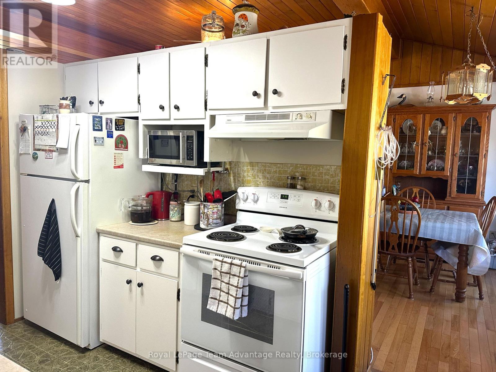 709 141 Highway, Seguin, Ontario  P0C 1J0 - Photo 12 - X12092268