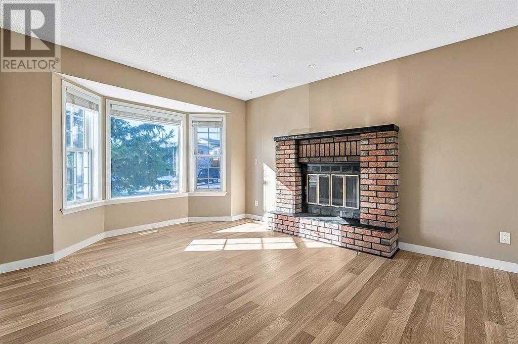 Property at 24 MacEwan Meadow Link NW image 3