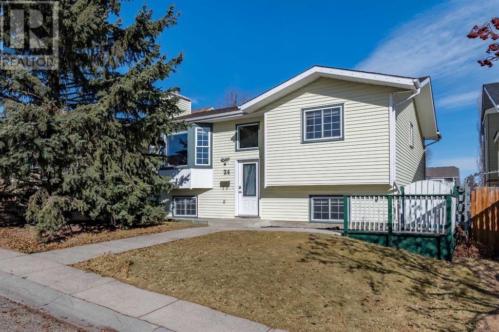 Property at 24 MacEwan Meadow Link NW image 1