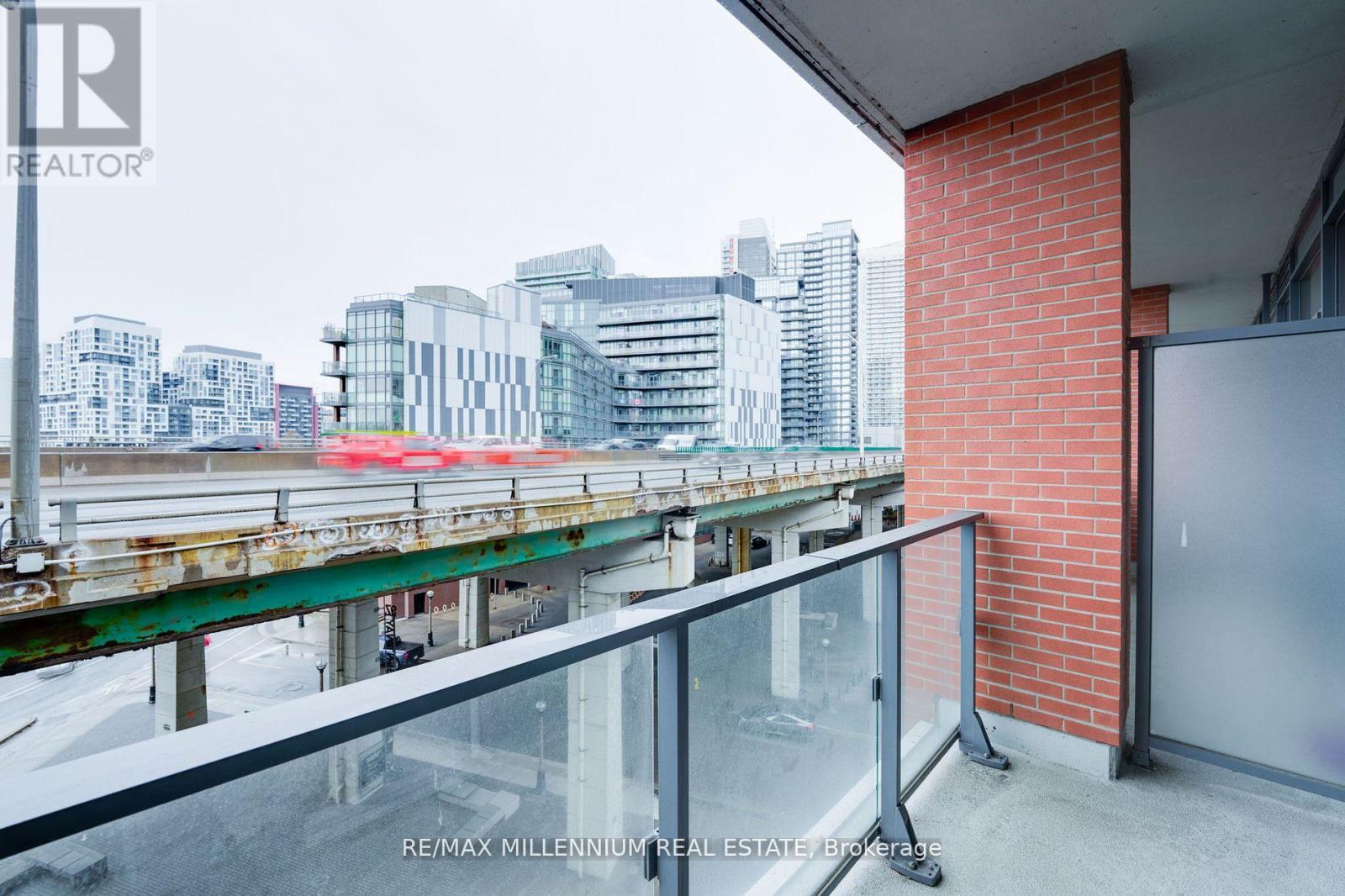 710 - 50 Bruyeres Mews, Toronto, Ontario  M5V 0H8 - Photo 13 - C12092273