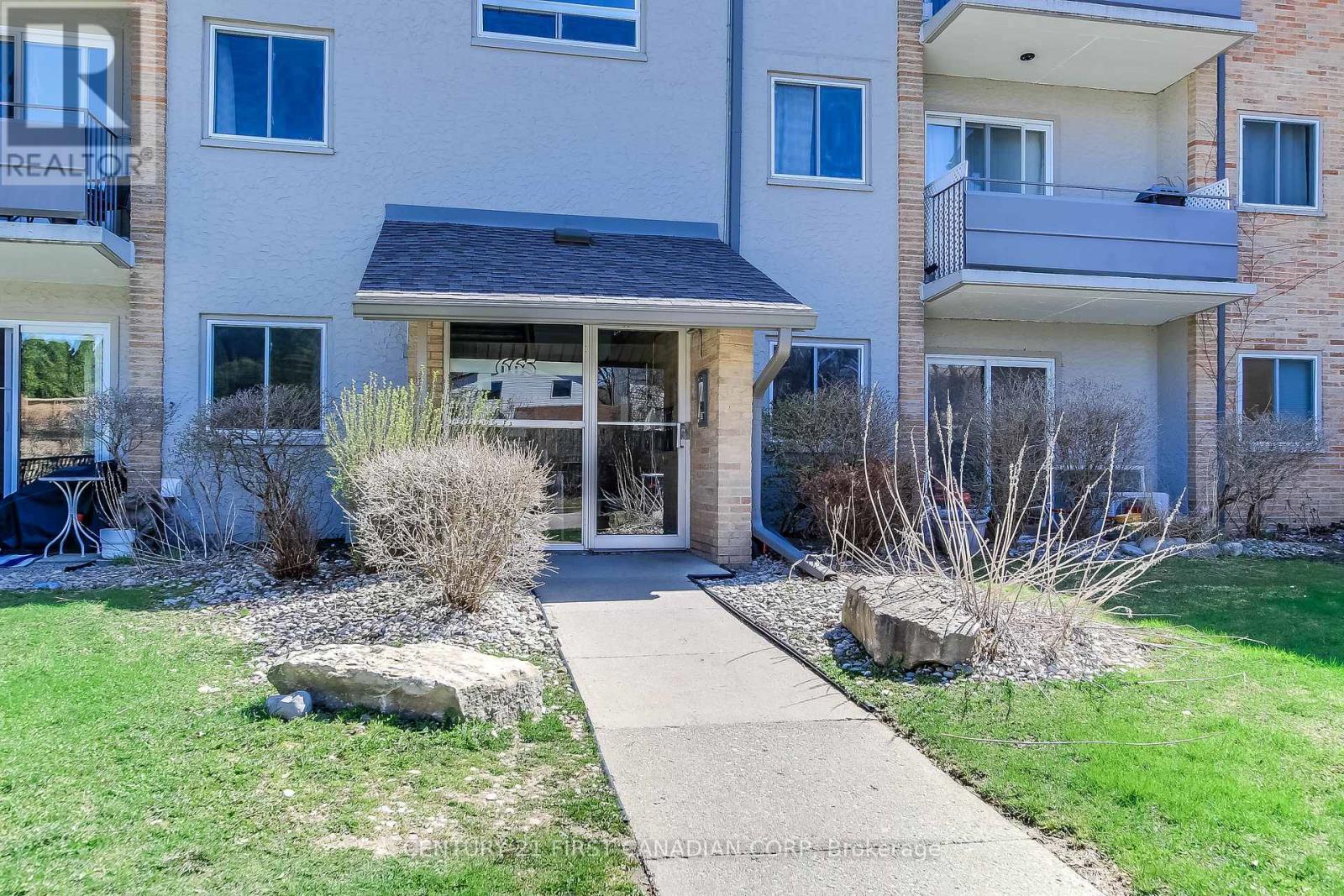 10 - 665 Wonderland Road S