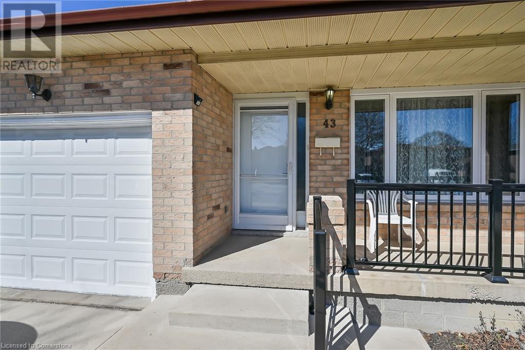 Property at 43 EVEREST Street image 4