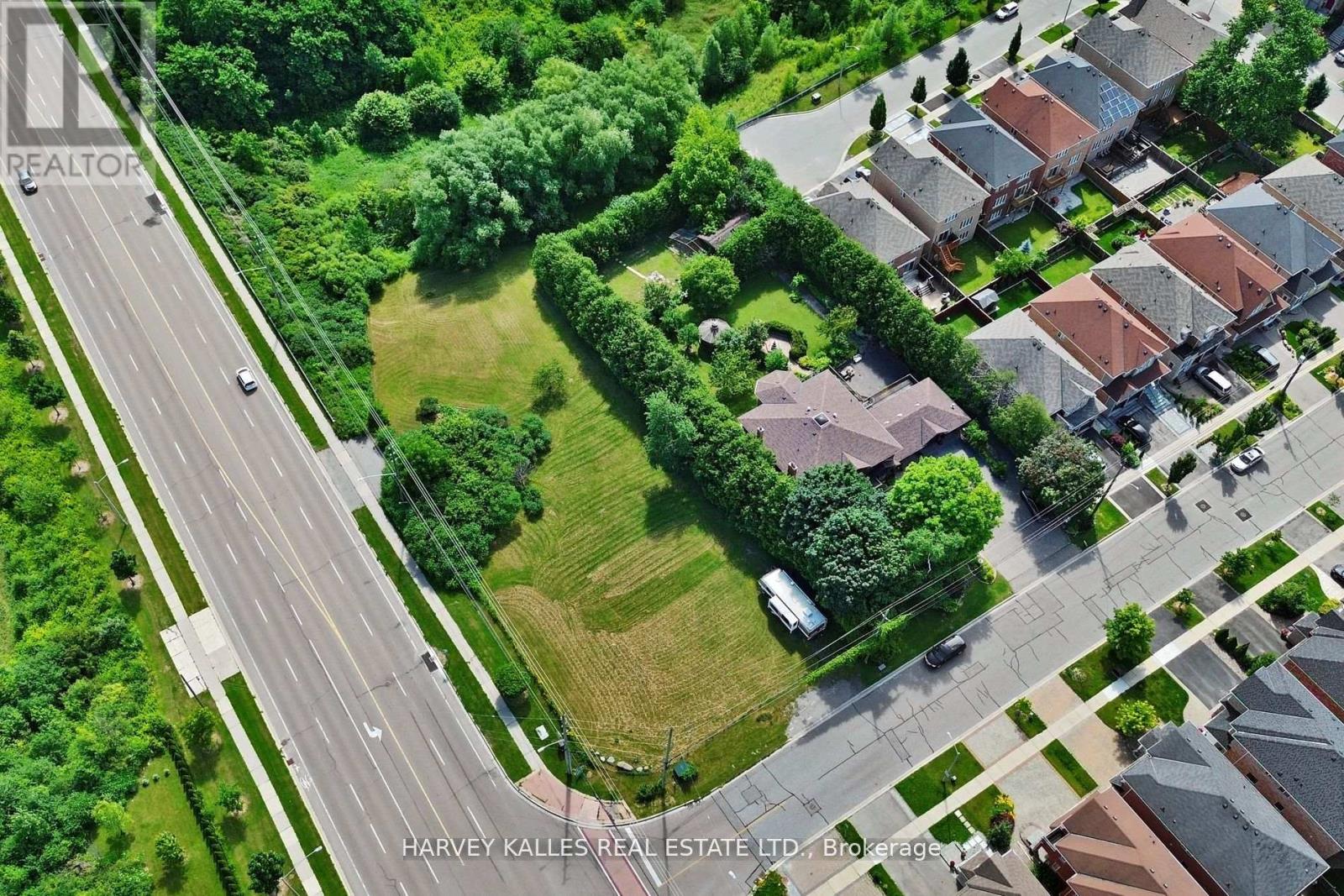 17 Rothbury Road, Richmond Hill, Ontario  L4S 1K6 - Photo 7 - N12092291