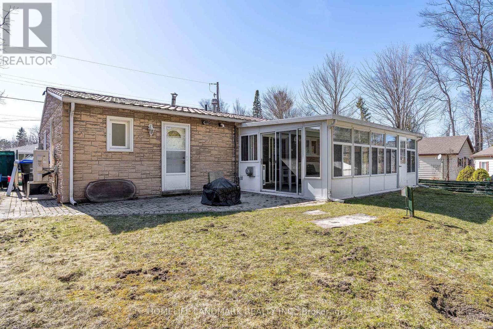 19 62nd Street N, Wasaga Beach, Ontario  L9Z 1V4 - Photo 30 - S12091954
