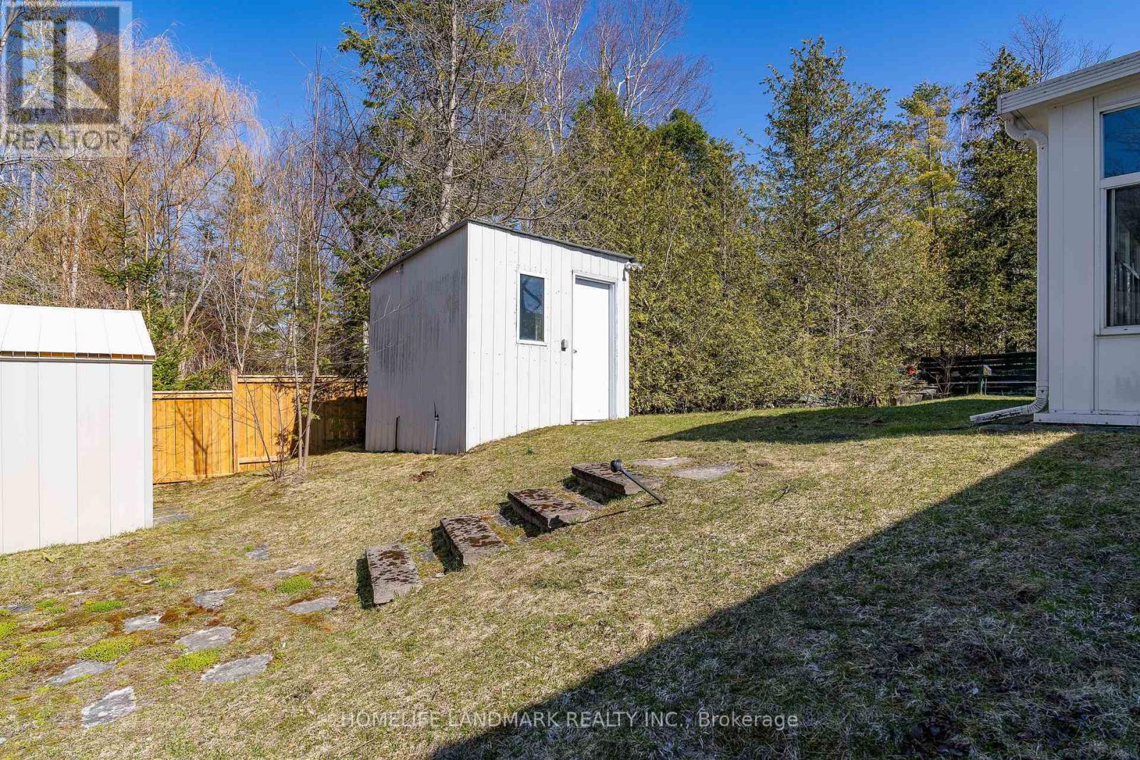 19 62nd Street N, Wasaga Beach, Ontario  L9Z 1V4 - Photo 33 - S12091954