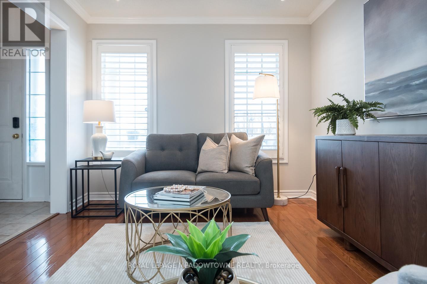 488 Trudeau Drive, Milton (Cl Clarke), Ontario  L9T 5K1 - Photo 6 - W12092290