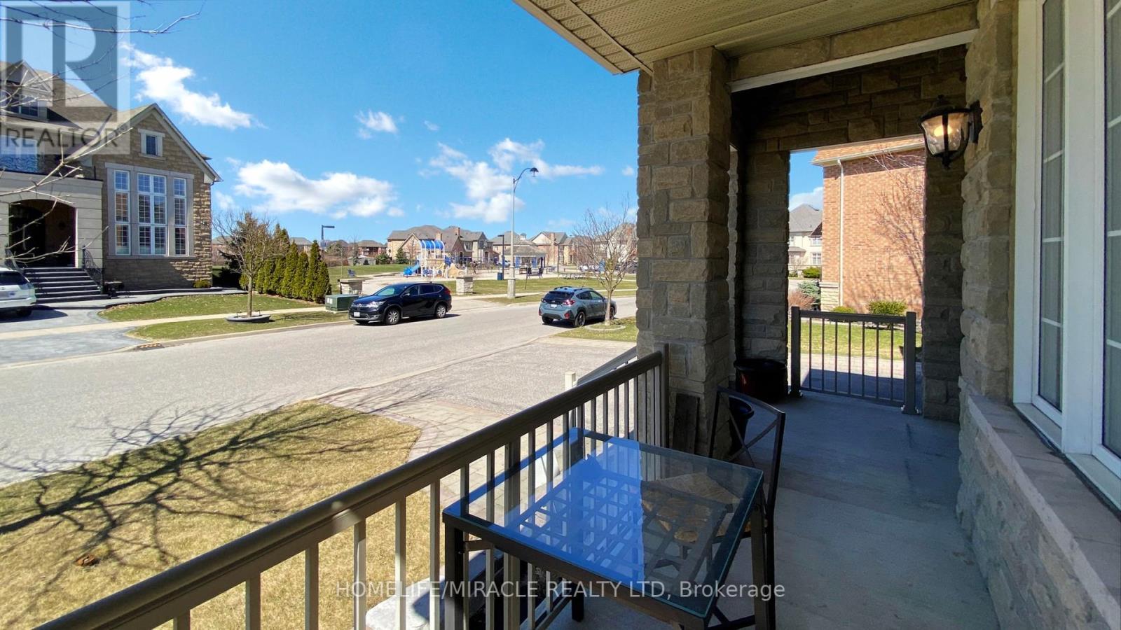 Property at 33 GARRYOAKS DRIVE image 3