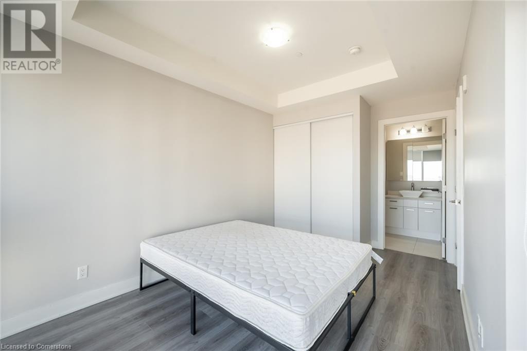 150 Main Street W Unit# Ph3, Hamilton, Ontario  L8P 1H8 - Photo 3 - 40719532