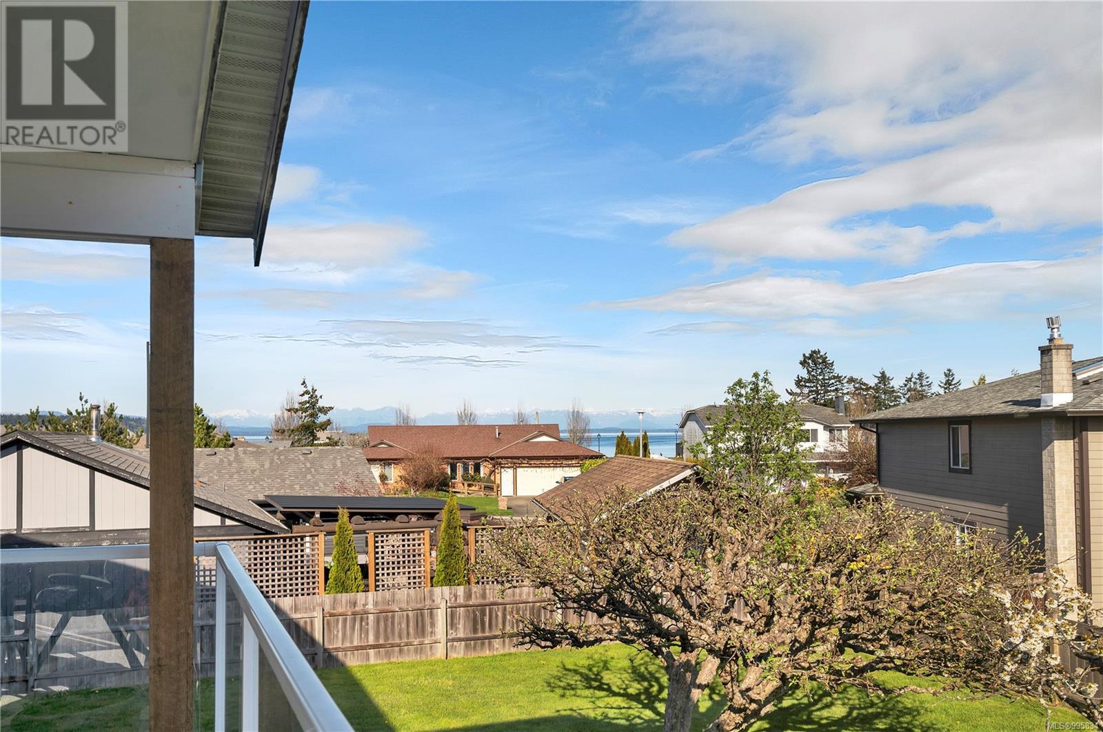 Property at 147 Reef Cres image 5