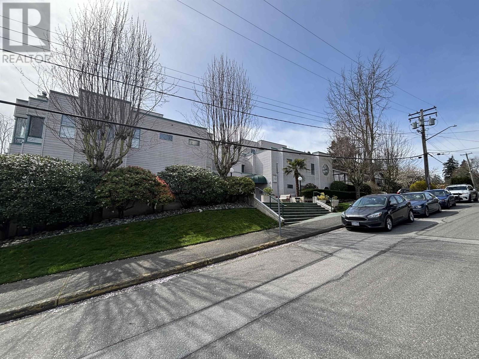 204 5550 14B AVENUE, Delta, British Columbia