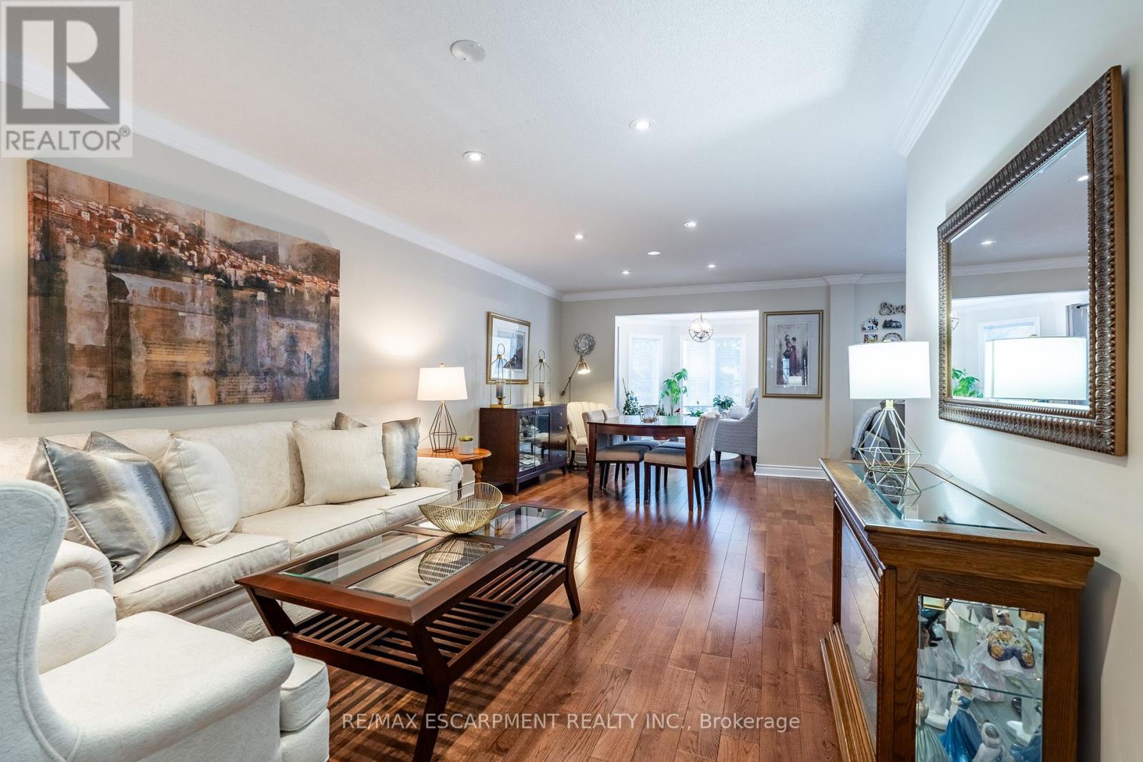 120 Glenariff Drive, Hamilton, Ontario  L8B 1A5 - Photo 9 - X12092296