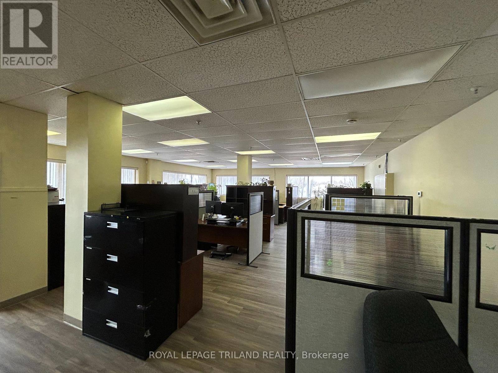 1150 Frances Street N, London East, Ontario  N5W 5N5 - Photo 7 - X12092324