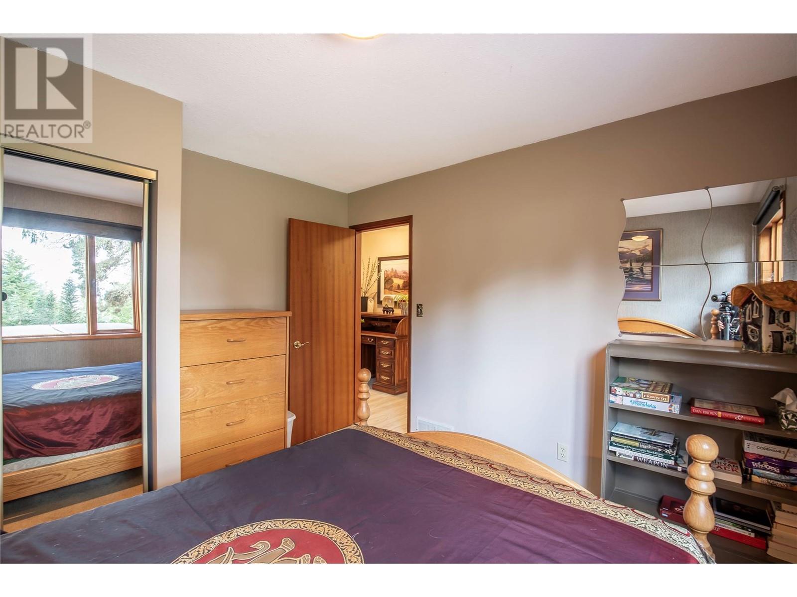 Property at 239 Stepping Stones Crescent image 5