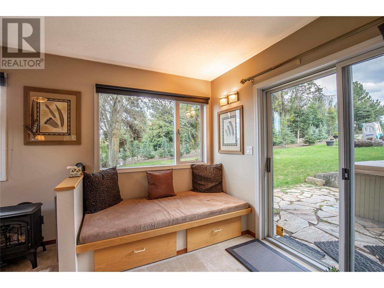 Property at 239 Stepping Stones Crescent image 2