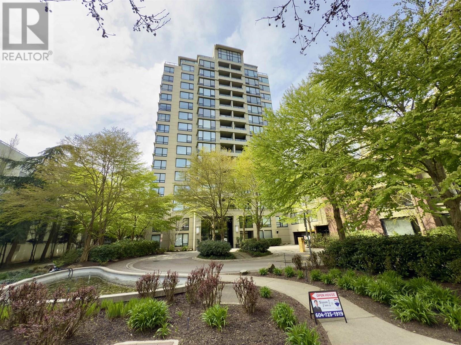 Listing Picture 2 of 31 : 1502 9188 HEMLOCK DRIVE, Richmond / 烈治文 - 魯藝地產 Yvonne Lu Group - MLS Medallion Club Member