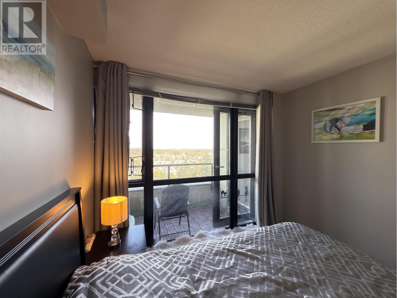 Listing Picture 18 of 31 : 1502 9188 HEMLOCK DRIVE, Richmond / 烈治文 - 魯藝地產 Yvonne Lu Group - MLS Medallion Club Member