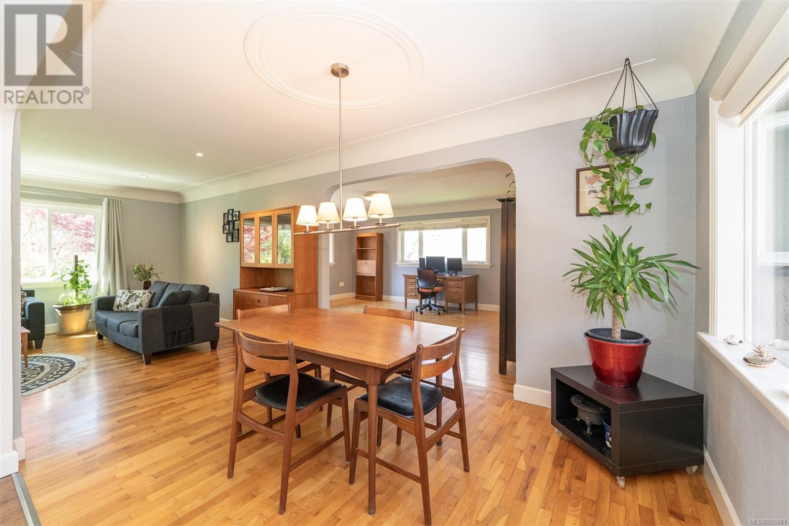 Property at 1584 Athlone Dr image 1