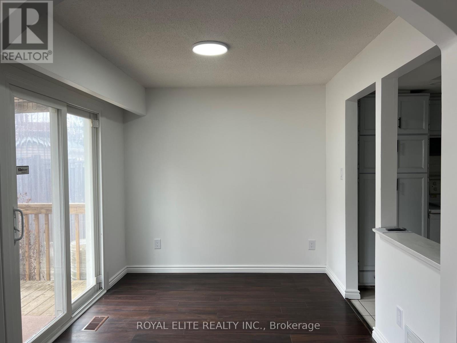 6 Belinda Square, Toronto (Steeles), Ontario  M1W 3M2 - Photo 6 - E12089672