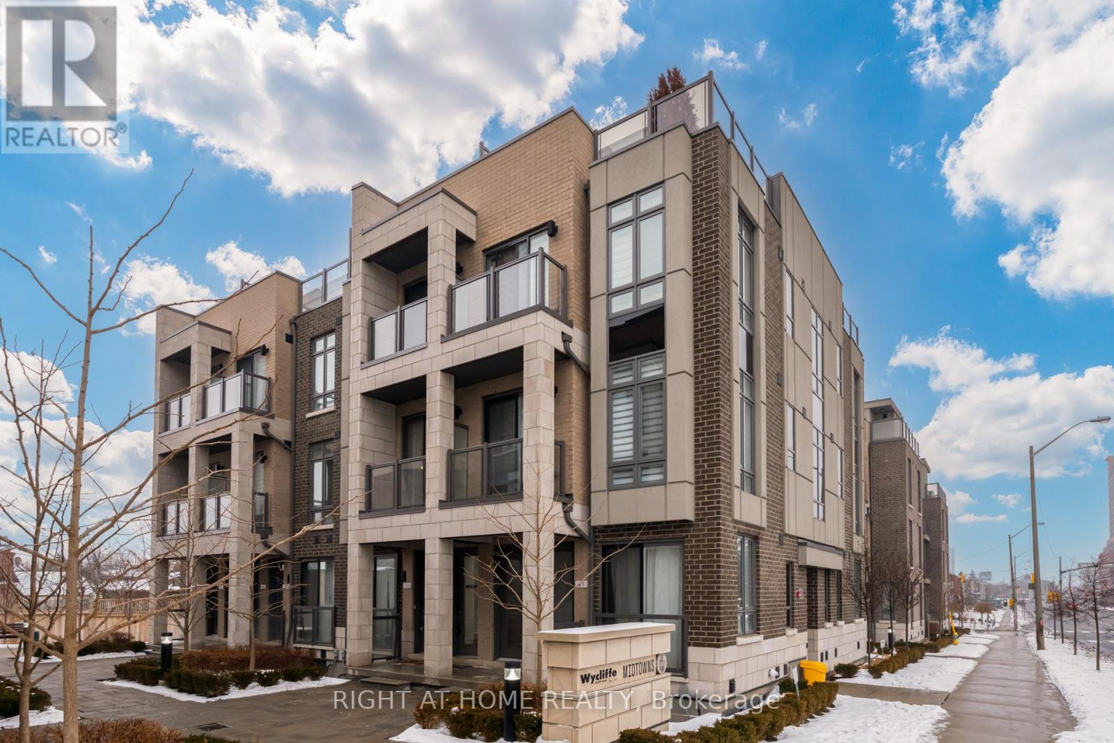 Property at 52 - 719 LAWRENCE AVENUE W image 1