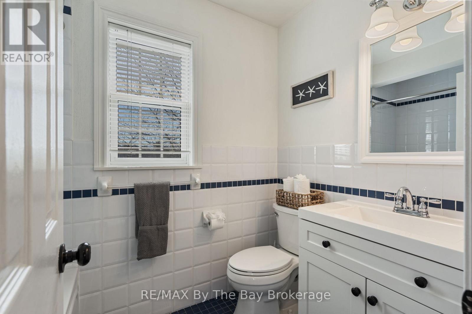15 Baker Street, Wasaga Beach, Ontario  L9Z 2G8 - Photo 23 - S12092333
