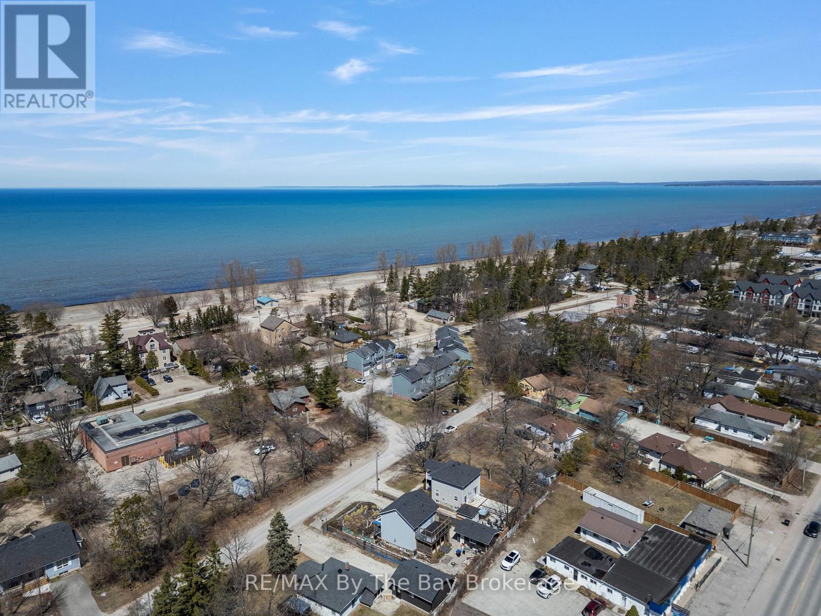 15 Baker Street, Wasaga Beach, Ontario  L9Z 2G8 - Photo 33 - S12092333