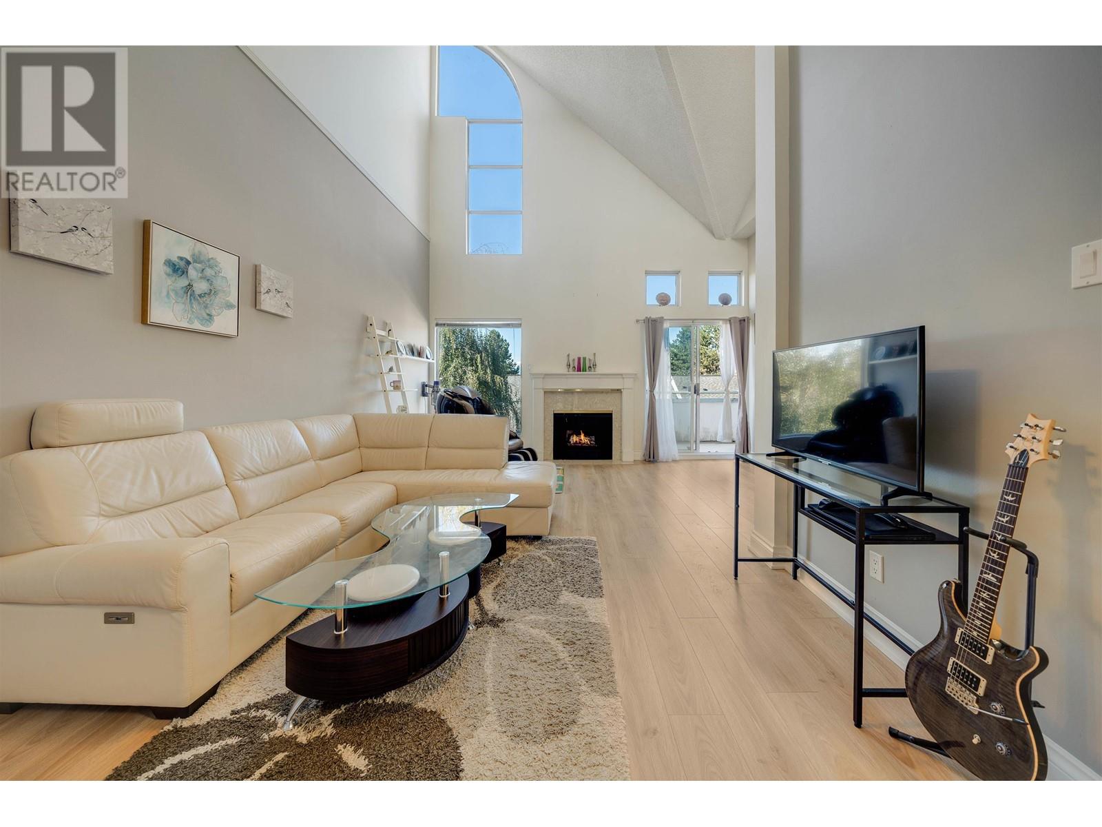 Listing Picture 9 of 28 : 319 7500 ABERCROMBIE DRIVE, Richmond / 烈治文 - 魯藝地產 Yvonne Lu Group - MLS Medallion Club Member