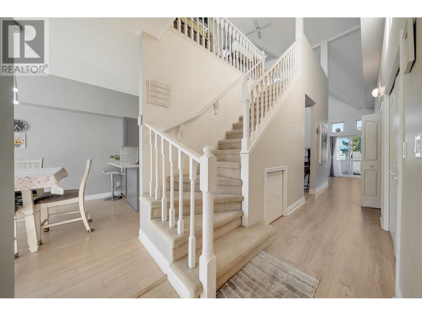 Listing Picture 5 of 28 : 319 7500 ABERCROMBIE DRIVE, Richmond / 烈治文 - 魯藝地產 Yvonne Lu Group - MLS Medallion Club Member