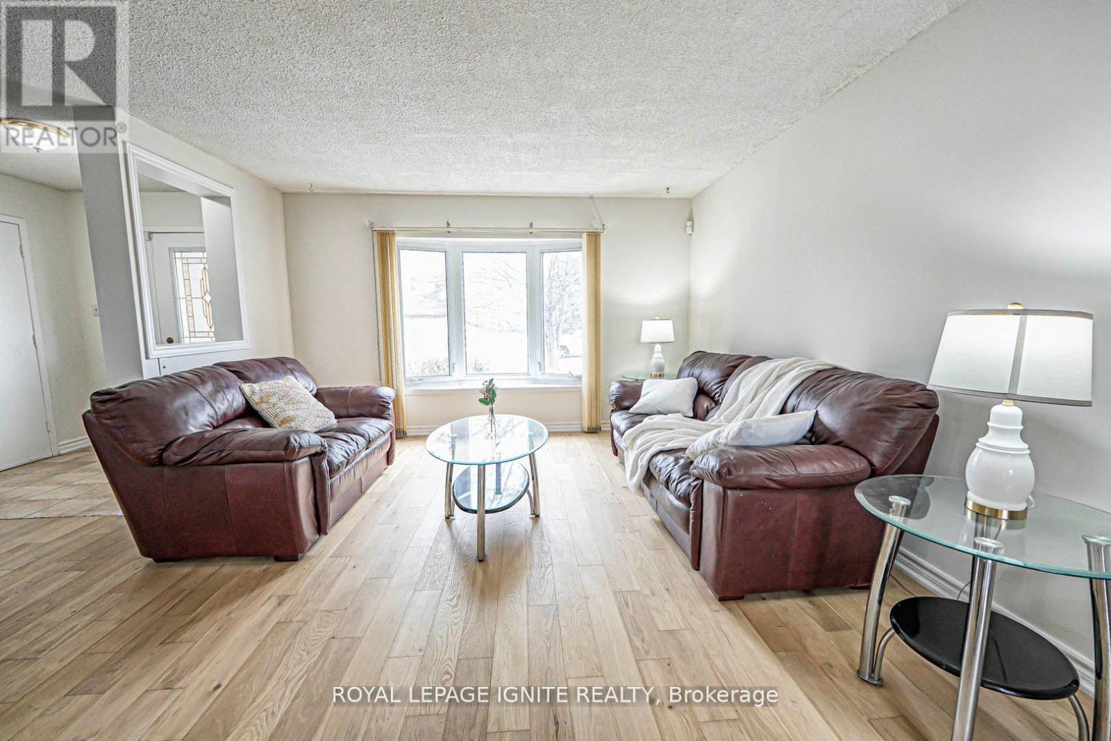 95 Kingston Road, Newmarket, Ontario  L3Y 5W9 - Photo 6 - N12092318