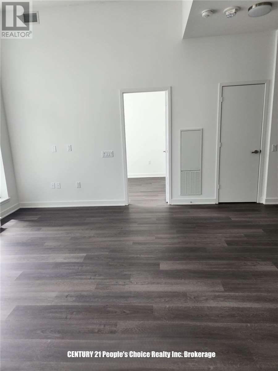 501 - 3900 Confederation Parkway S, Mississauga, Ontario  L5B 0K7 - Photo 5 - W12092354