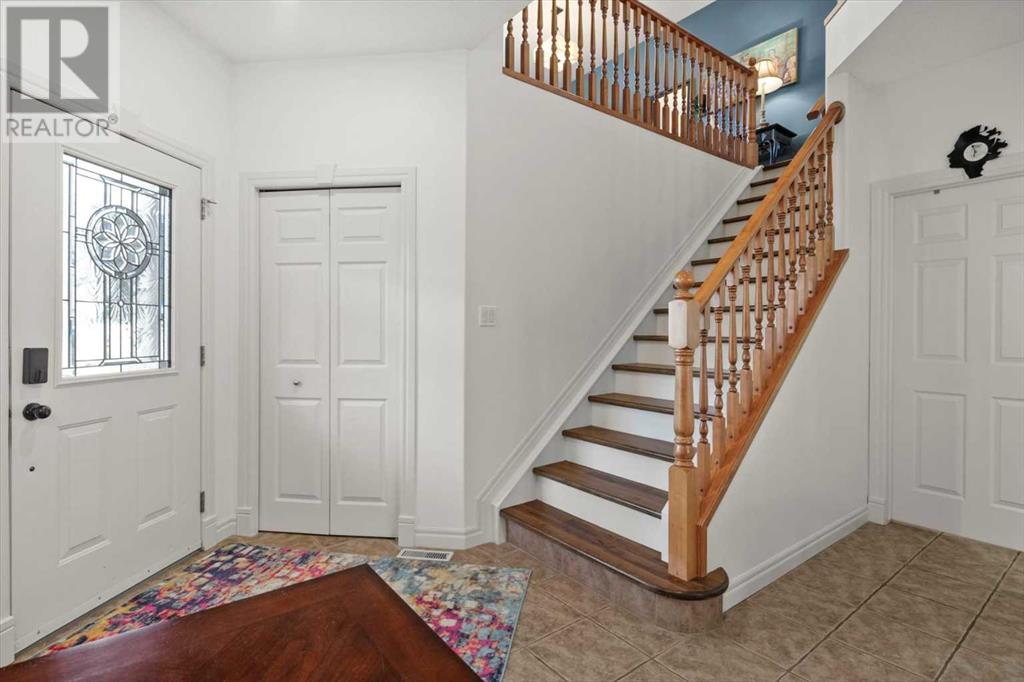 Property at 15 Tuscany Hill NW image 4