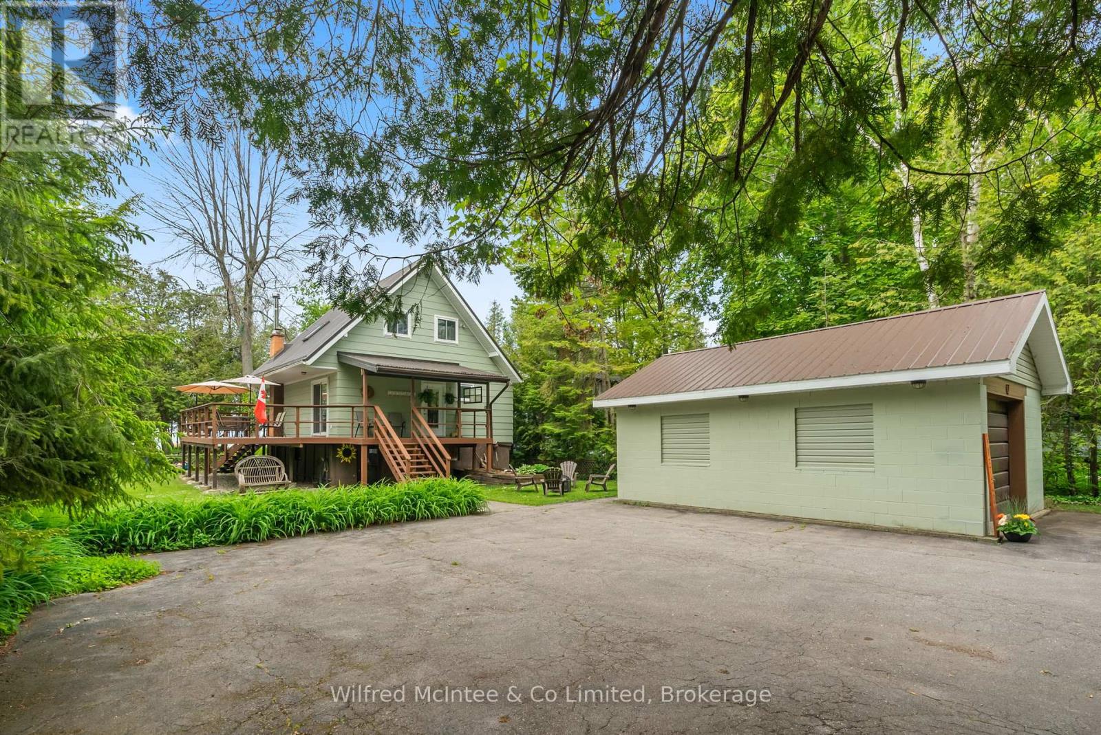 135 Huron Road, Huron-Kinloss, Ontario  N2Z 2X3 - Photo 6 - X12052724