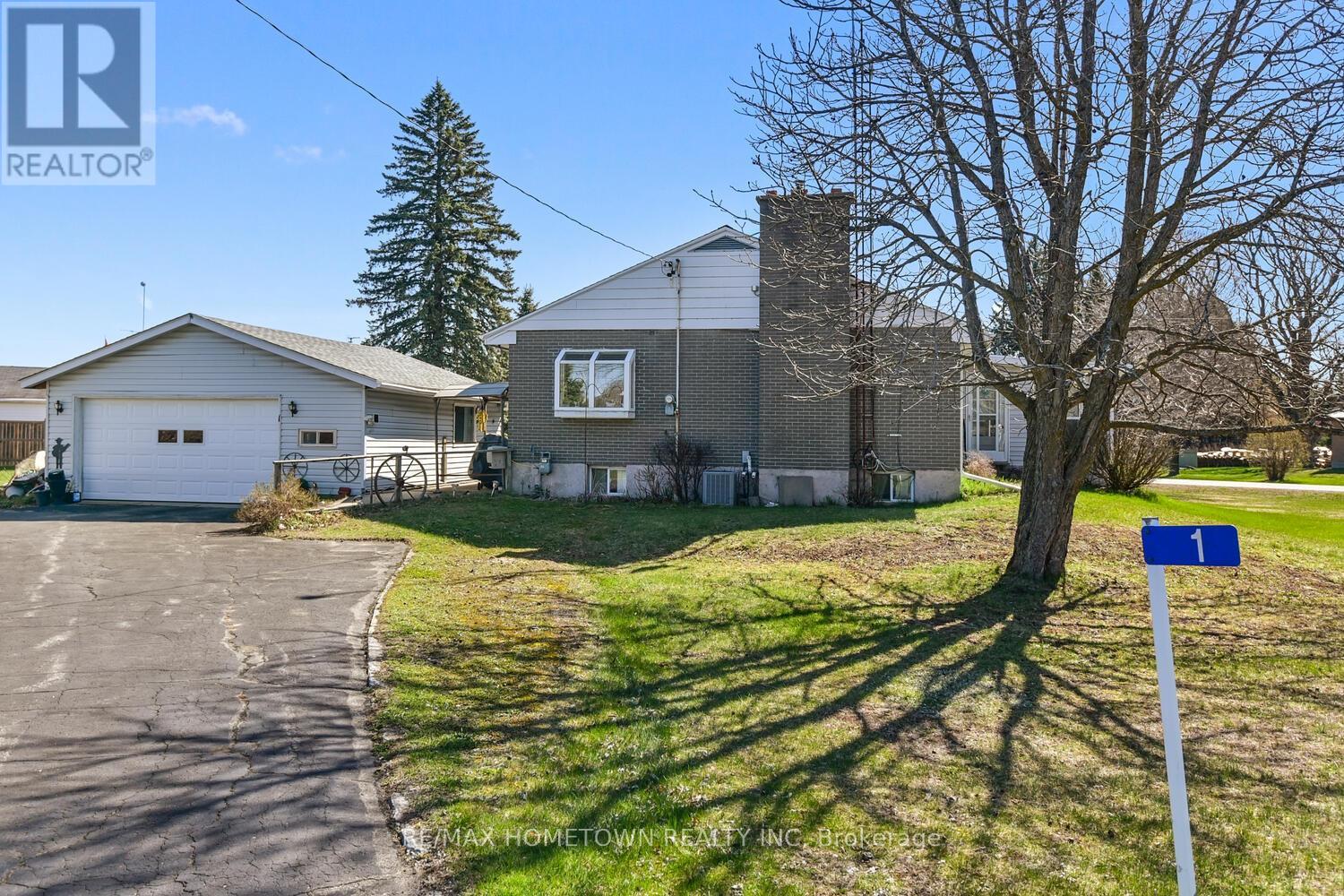 1 Stewart Drive, Augusta, Ontario  K0E 1T0 - Photo 2 - X11970027