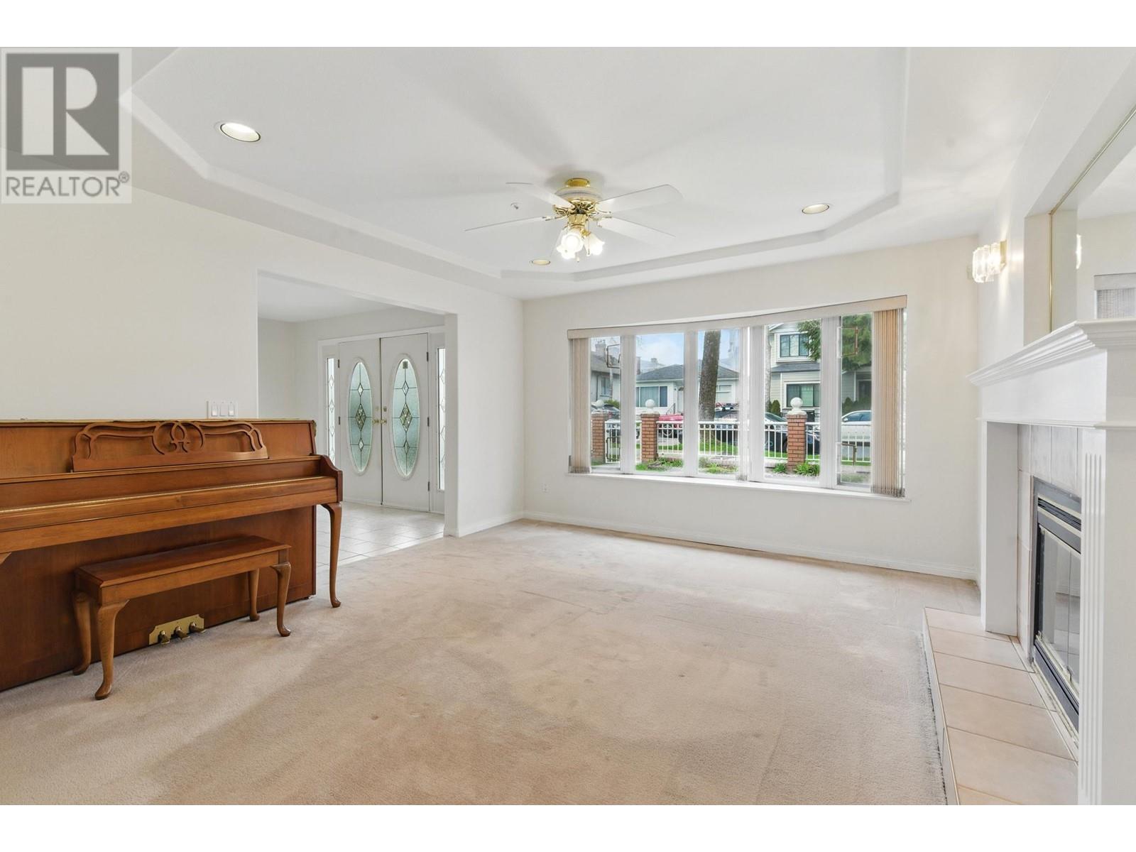 1952 E 37th Avenue, Vancouver, British Columbia  V5P 1G1 - Photo 8 - R2991874