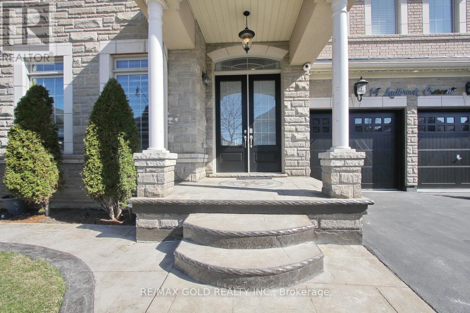 Property at 14 LADBROOK CRESCENT image 3