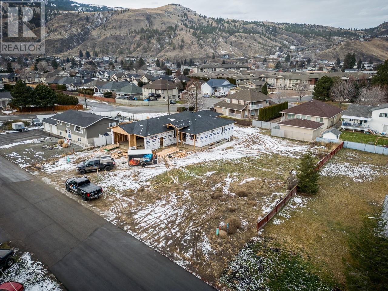 Property at 674 GORDONEL Road image 1