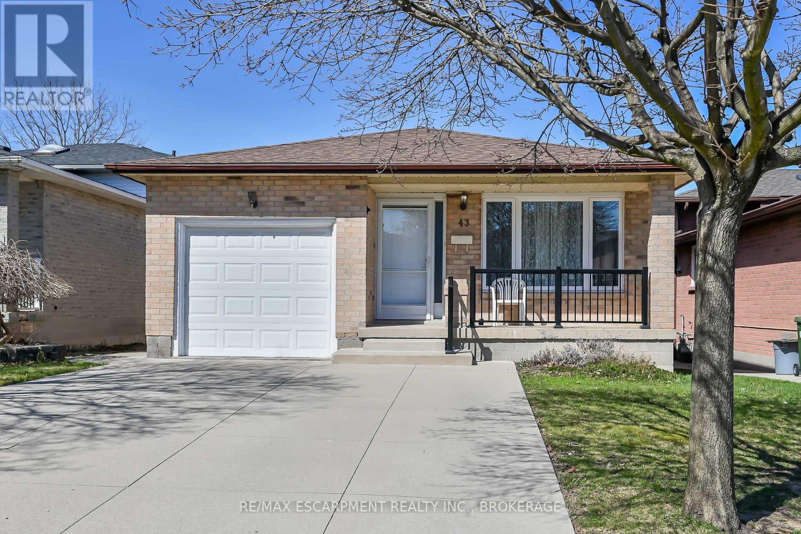 43 EVEREST STREET, Hamilton, Ontario