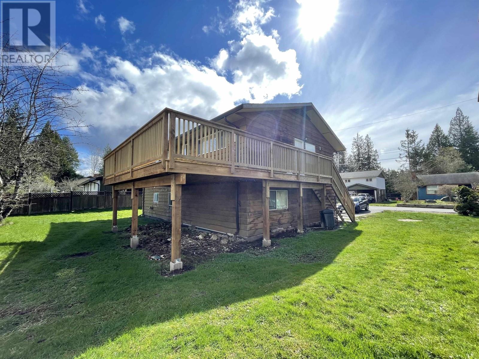 Property at 866 POPLAR LANE image 3