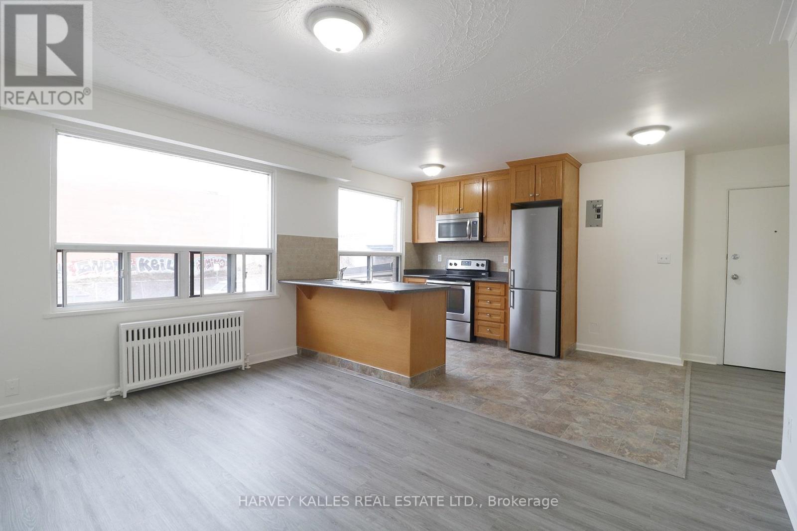 209 - 500 Gilbert Avenue, Toronto, Ontario  M6E 4X5 - Photo 2 - W12092394
