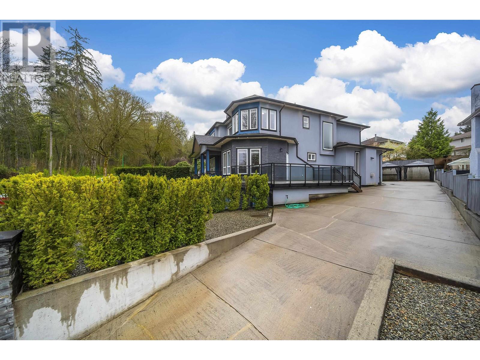 Property at 8146 LAKEFIELD DRIVE image 5