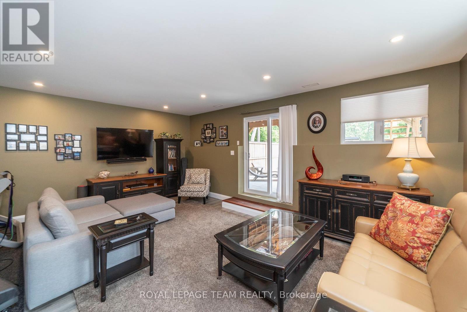 51 Aylen Avenue, Ottawa, Ontario  K2A 3P6 - Photo 28 - X12017865