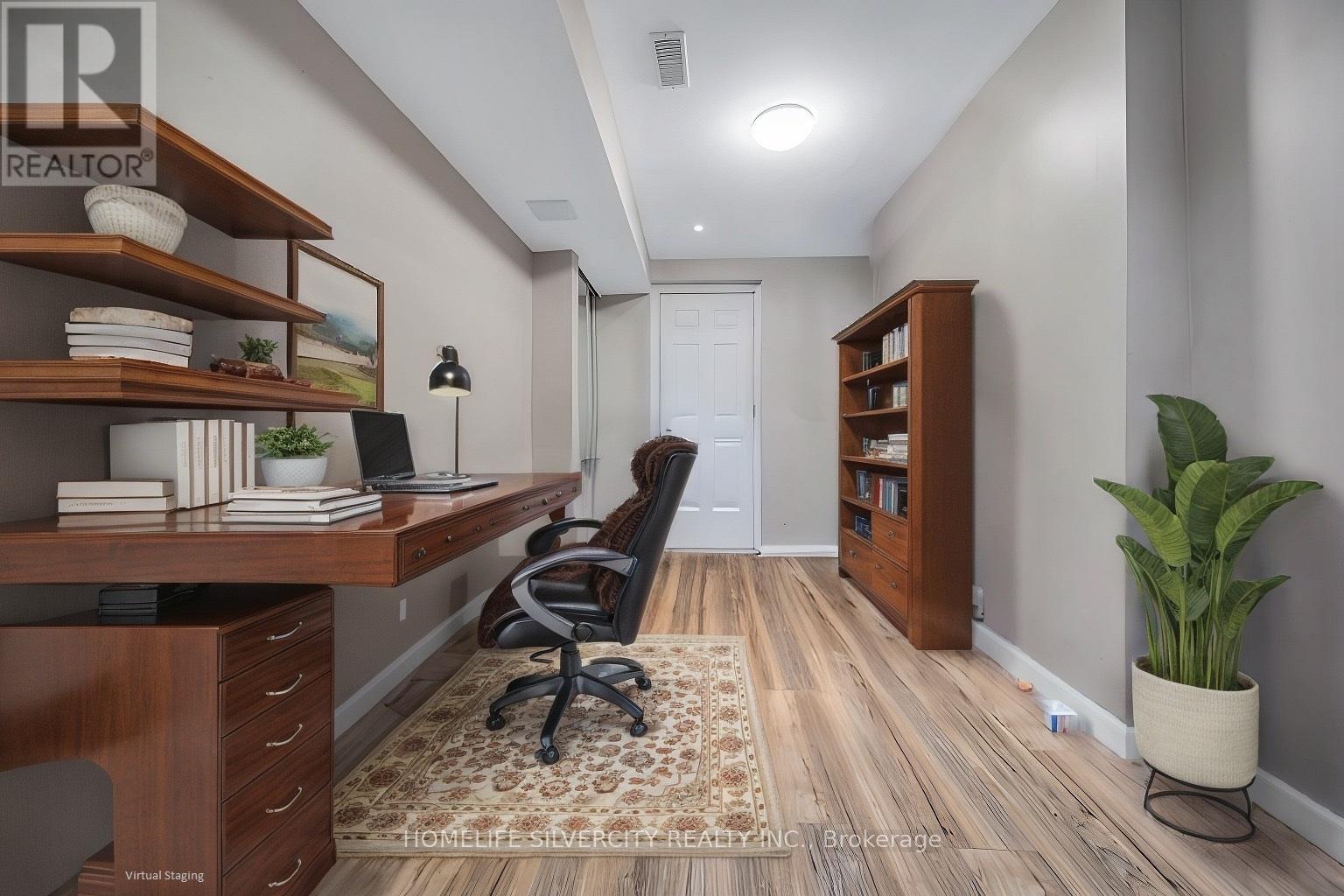 7 Pendulum Circle N, Brampton, Ontario  L6R 3N5 - Photo 6 - W12092435