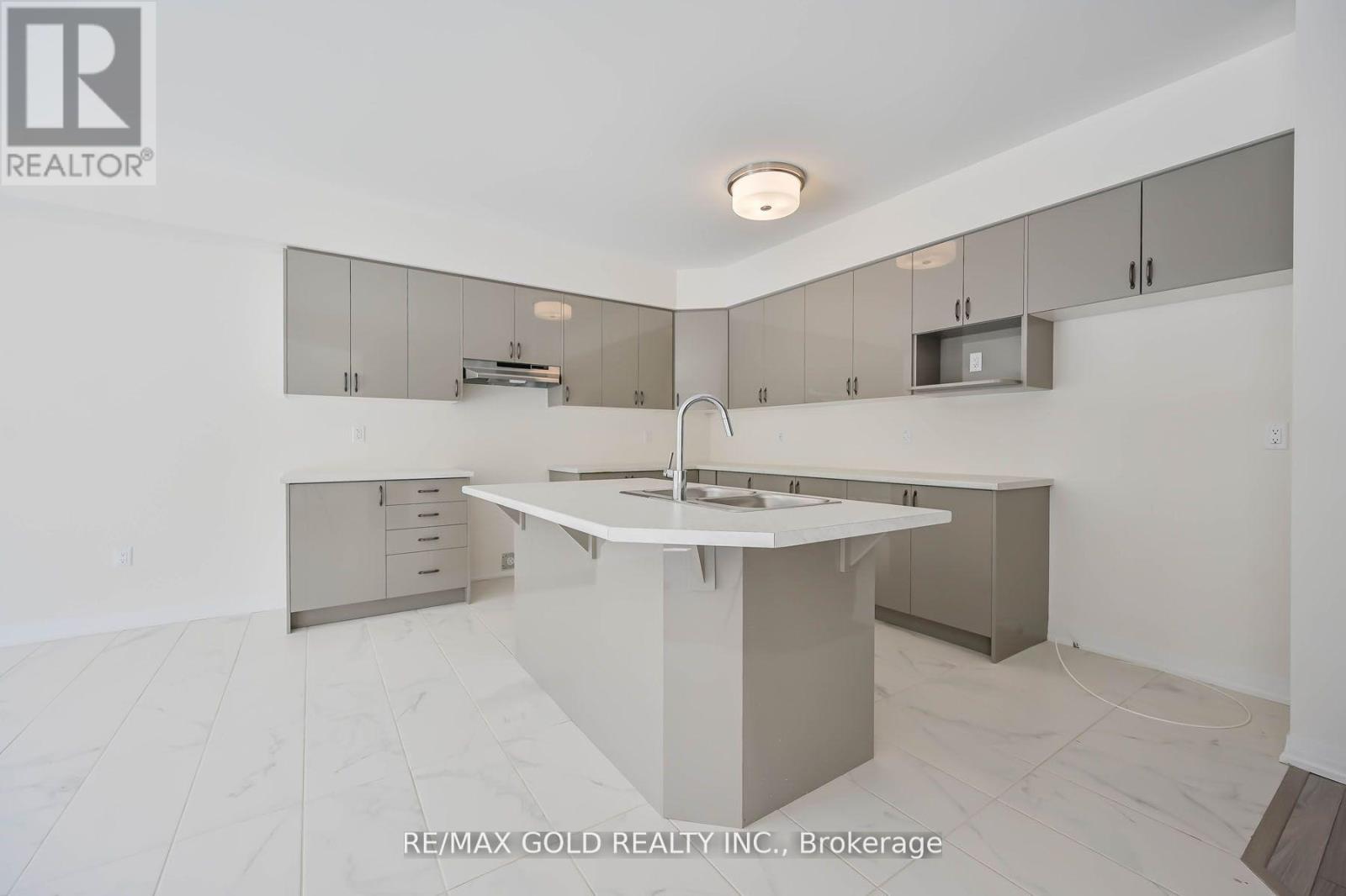 50 Wakeling Drive, Brantford, Ontario  N3T 5L8 - Photo 12 - X12092444