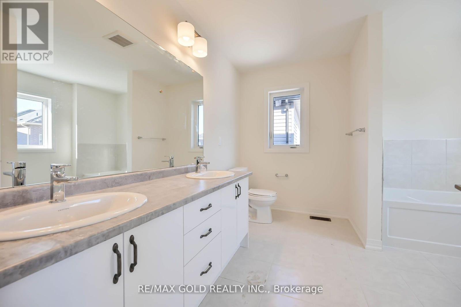 50 Wakeling Drive, Brantford, Ontario  N3T 5L8 - Photo 28 - X12092444